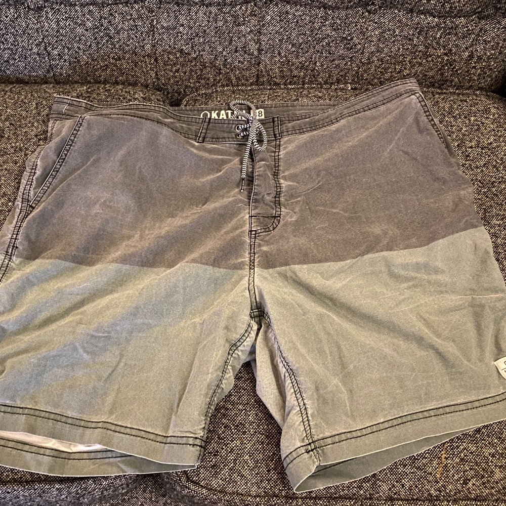Swimming trunks - Short in length